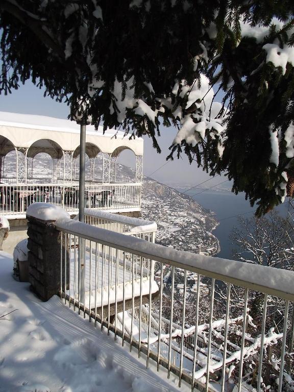 Hotel Poggio D'Oro Riva di Solto Ngoại thất bức ảnh