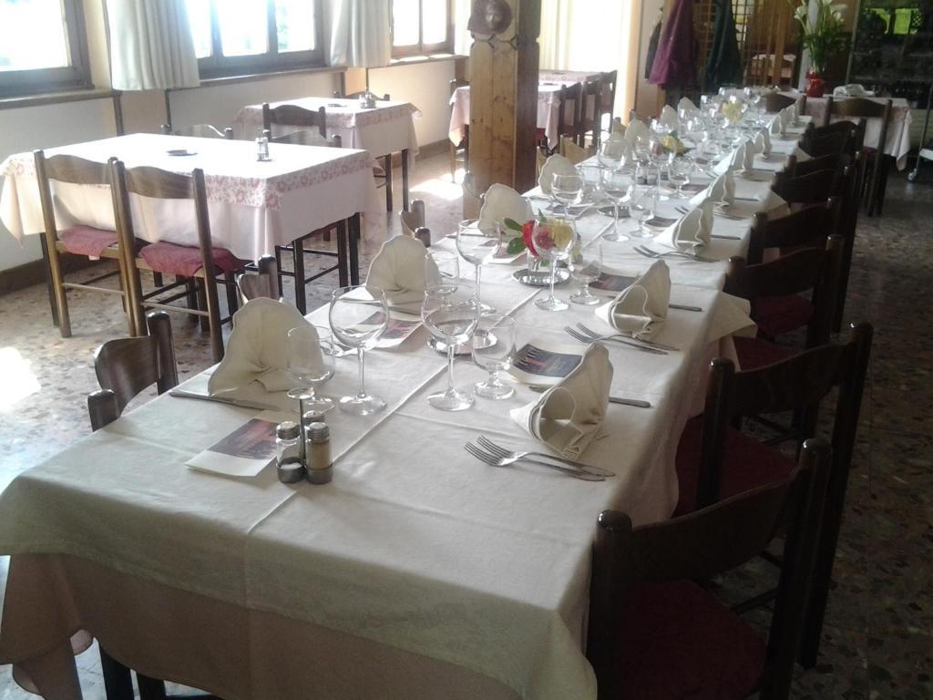 Hotel Poggio D'Oro Riva di Solto Ngoại thất bức ảnh